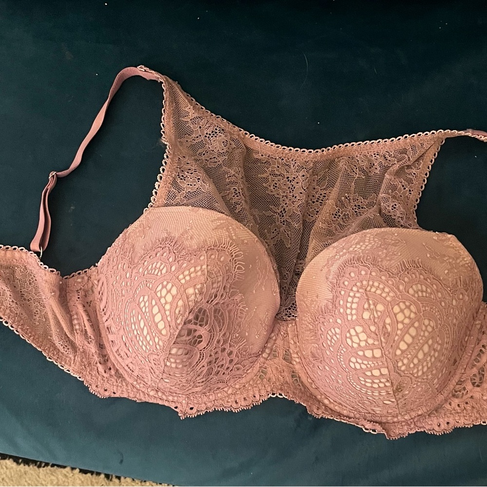 Victoria's Secret Blush Lace Padded Bra with Underwire